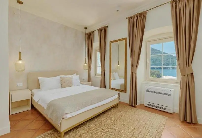 اتاق لوکس با چشم‌انداز دریا, Vila Perast Boutique
