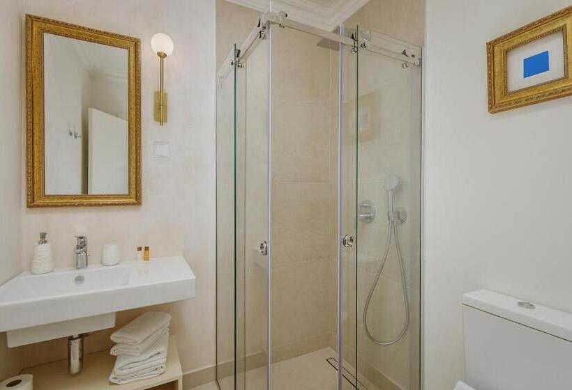 اتاق لوکس با چشم‌انداز دریا, Vila Perast Boutique