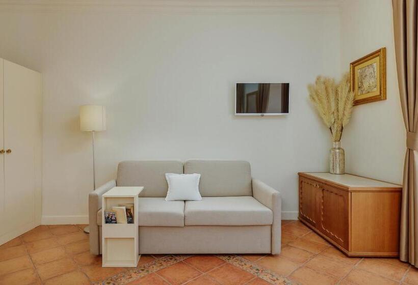 اتاق خانوادگی با چشمانداز دریا, Vila Perast Boutique