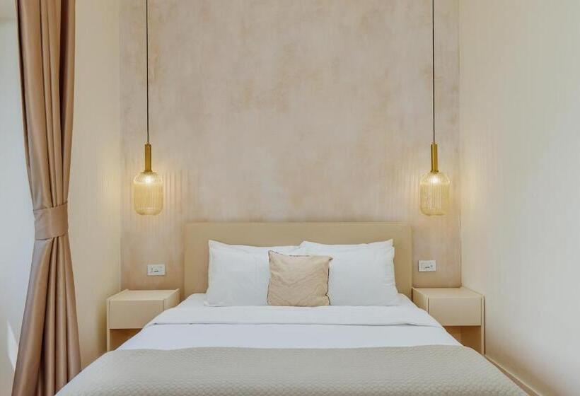 اتاق خانوادگی با چشمانداز دریا, Vila Perast Boutique