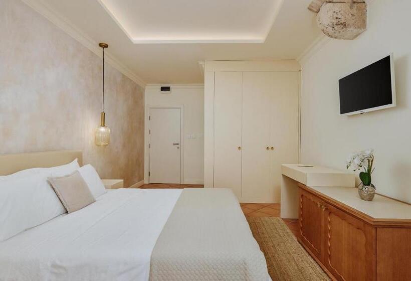 اتاق سوپریور, Vila Perast Boutique