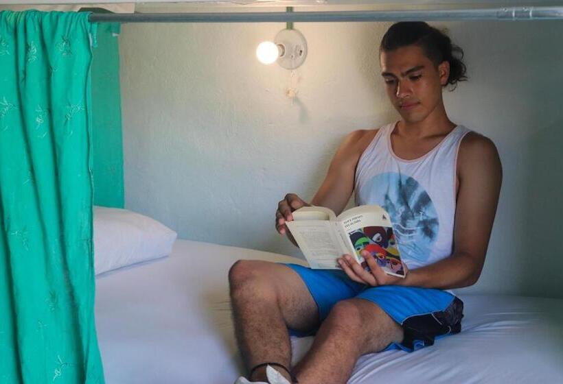 공동 객실, Wabi Hostel