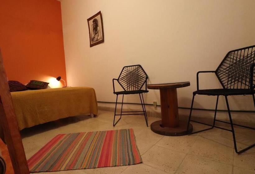 이코노미 룸, Wabi Hostel