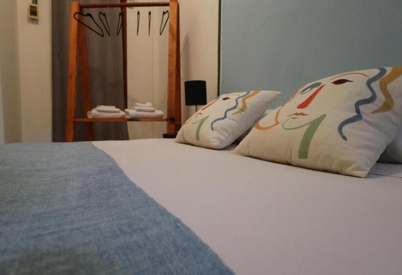 스탠다드 트리플 룸, Wabi Hostel