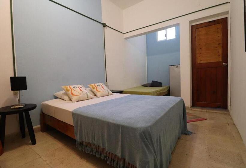 스탠다드 트리플 룸, Wabi Hostel