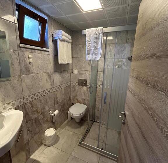 Economy Triple Room, Bozcaada Hotel Vitis