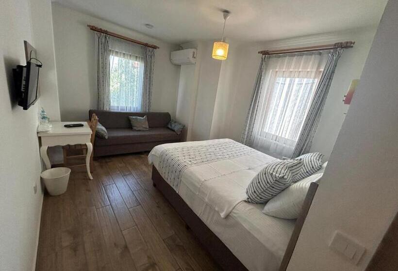 اتاق راحتی سه تخته, Bozcaada Hotel Vitis