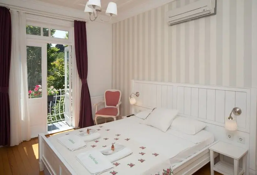 Classic room with balcony, Cenar Konak Butik