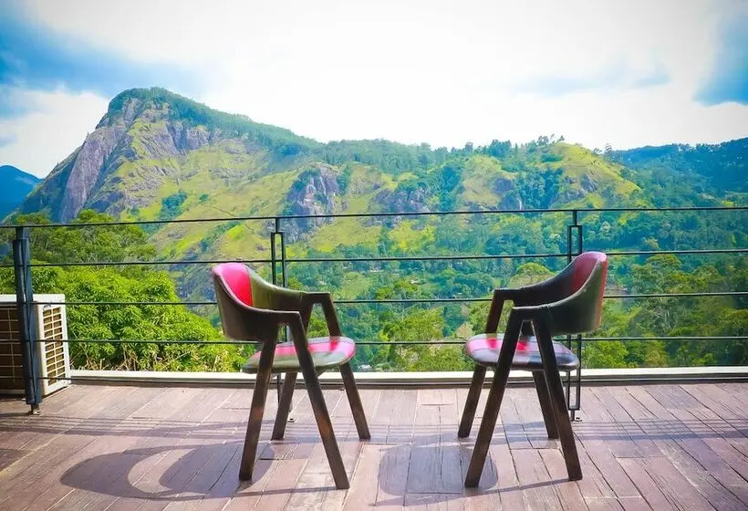 デラックスルーム, Ella Flower Garden Resort