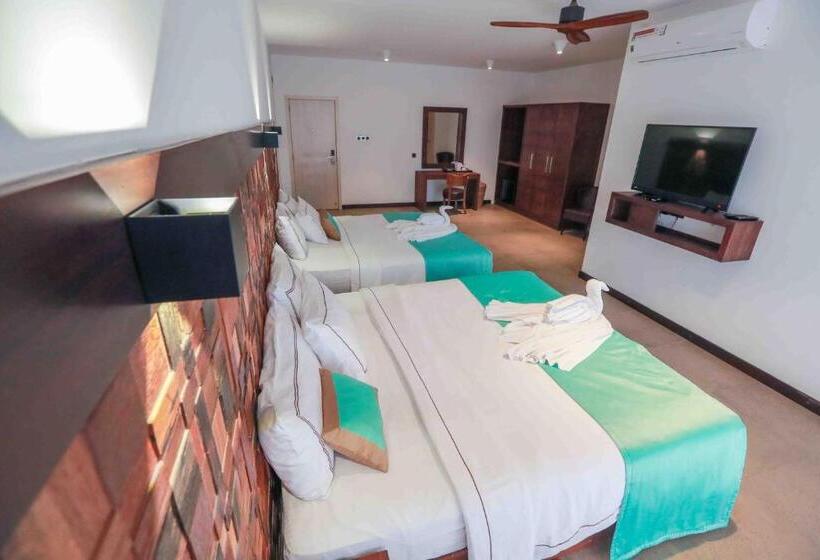 デラックストリプルルーム, Ella Flower Garden Resort