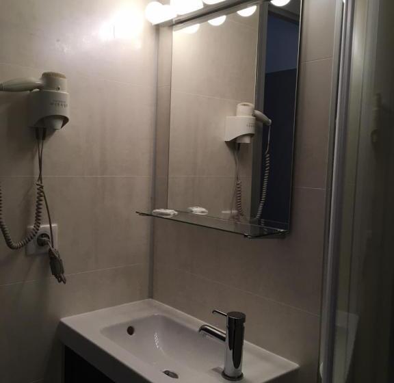 חדר סופריור, Brit Hotel Salon De Provence