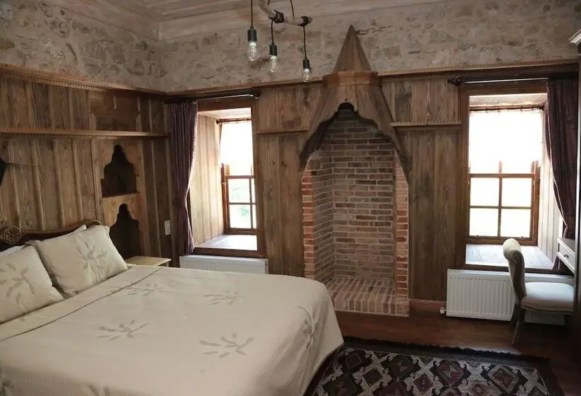 バルコニー付きスタンダードルーム, Isparta Historical Mansion Eskiciler Konağı   Cittaslow