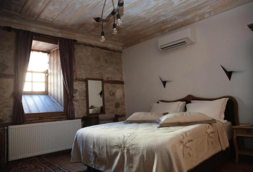 Quarto Estandar, Isparta Historical Mansion Eskiciler Konağı   Cittaslow