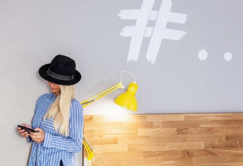 اتاق استاندارد چهار تخته, Ibis Styles Brindisi