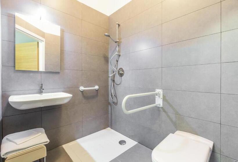 اتاق سوپریور یک تخته, Ibis Styles Brindisi
