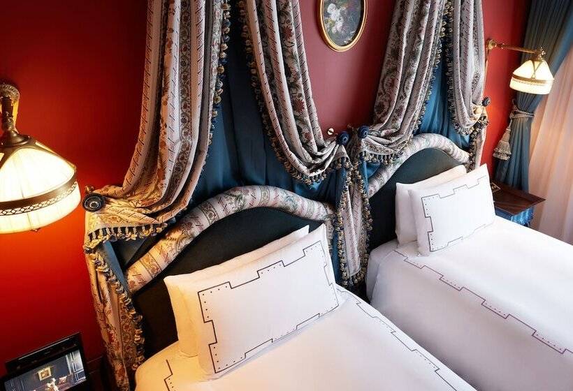 Quarto Deluxe, L Escape