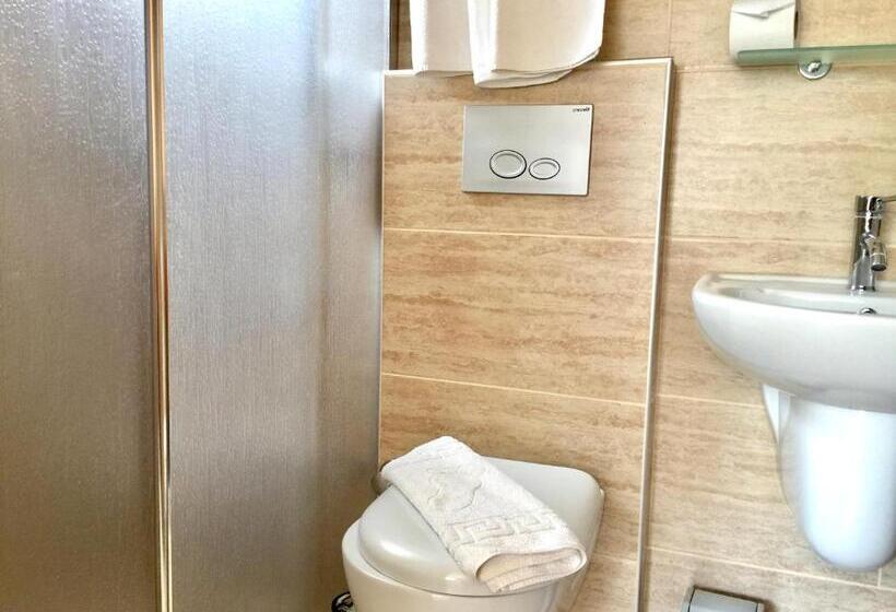 スタンダードルーム, Ten Apart