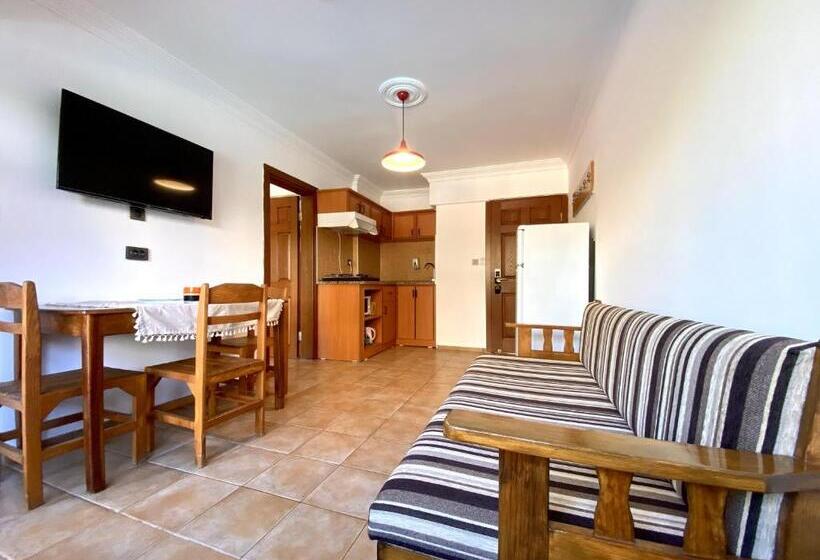 プールの見える１ベッドルームアパートメント, Ten Apart