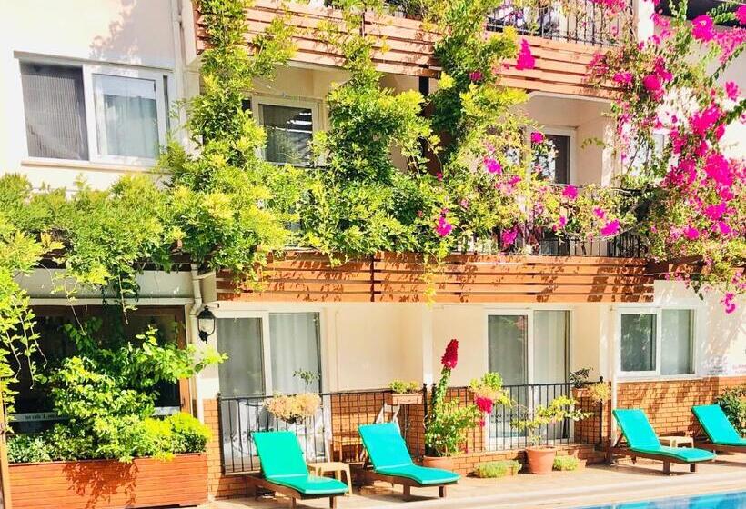 バルコニー付き１ベッドルームアパートメント, Ten Apart