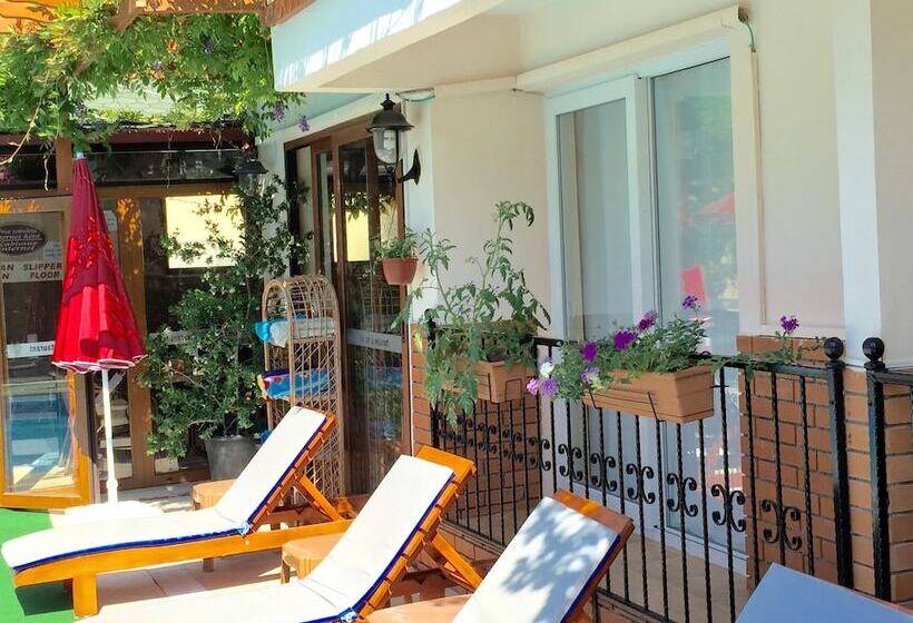 スタンダードルーム, Ten Apart