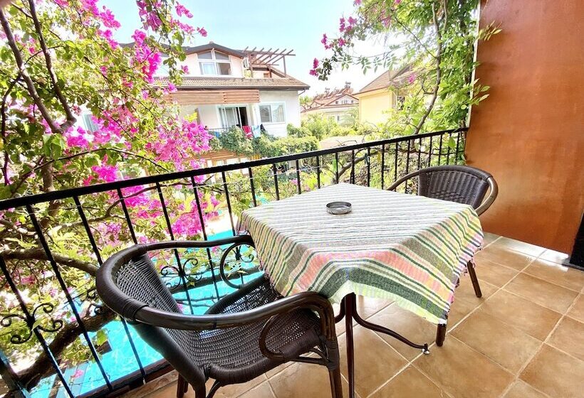 プールの見える１ベッドルームアパートメント, Ten Apart