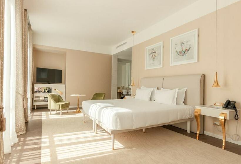 سوییت جونیور, Boscolo Lyon Hotel & Spa