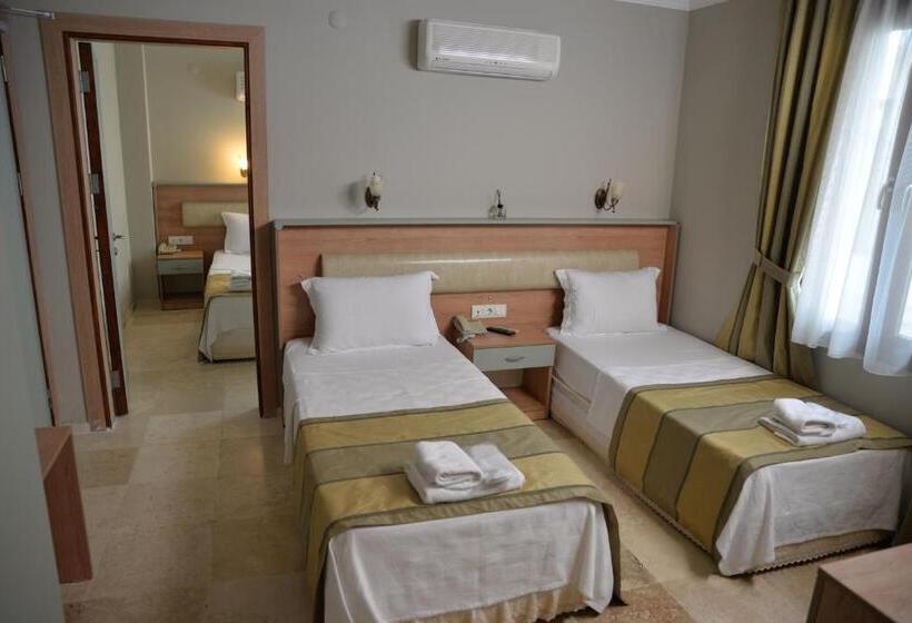 Habitació Familiar Deluxe, Ebruli Otel Cunda