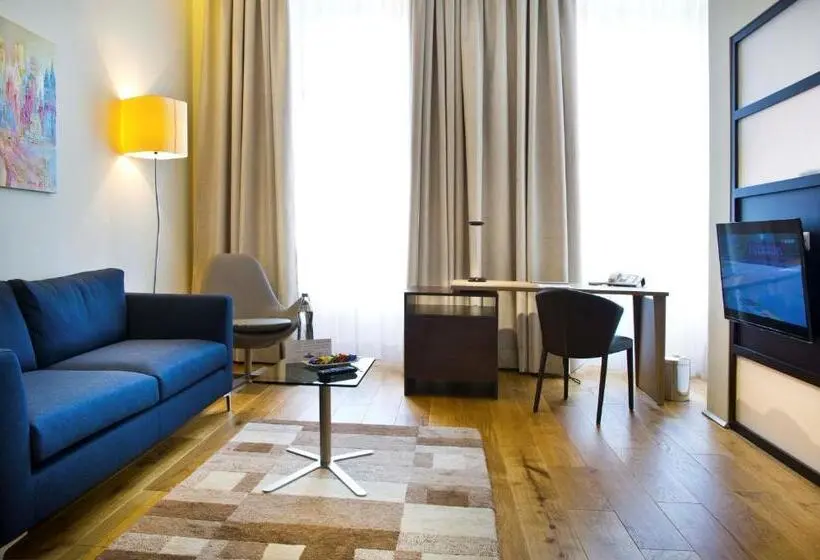 سوییت لوکس, Hilight Suites