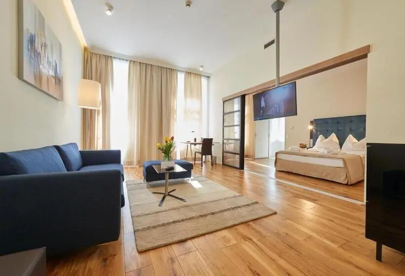 سوییت لوکس, Hilight Suites