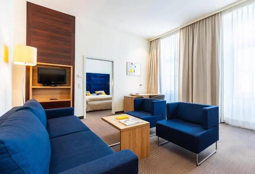سوییت خانوادگی, Hilight Suites