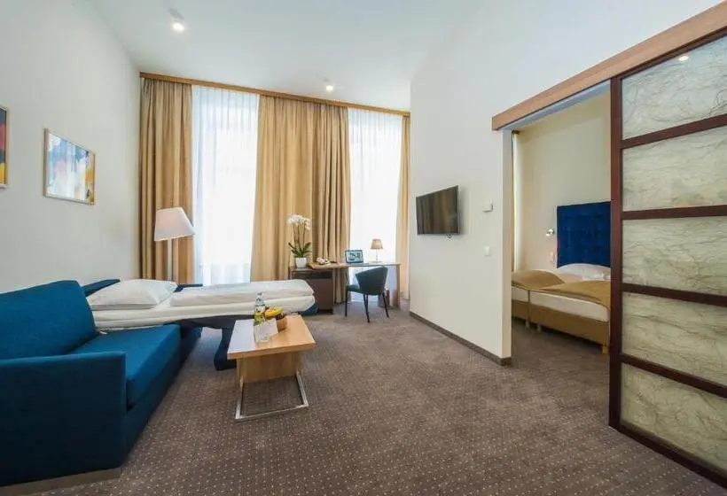 سوییت پرستیژ, Hilight Suites