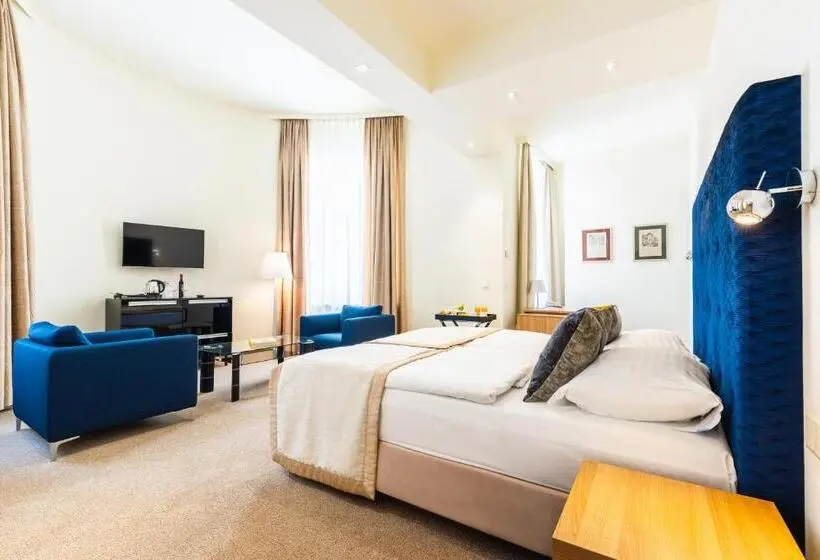 سوییت جونیور, Hilight Suites