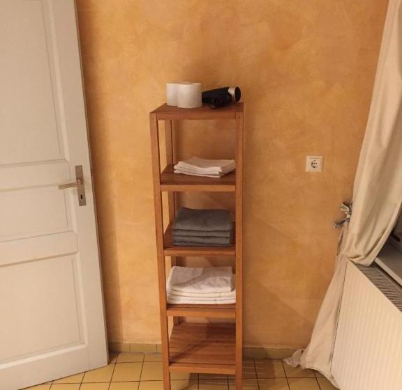 آپارتمان 1 خوابه, Himmel & Hölle