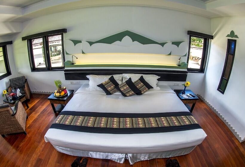 اتاق لوکس, Amazing Inlay Resort