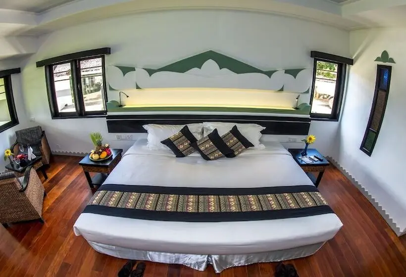 اتاق لوکس, Amazing Inlay Resort