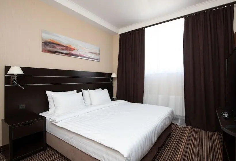 Habitación Estándar, Armat