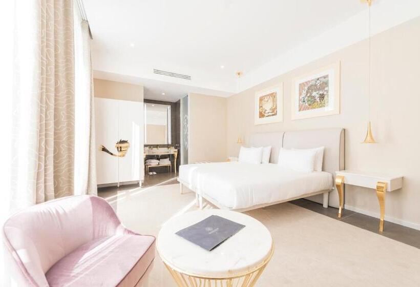 Deluxe room with river view, Boscolo Lyon Hotel & Spa