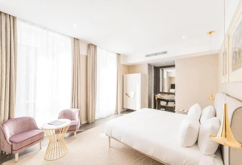 Deluxe room with river view, Boscolo Lyon Hotel & Spa