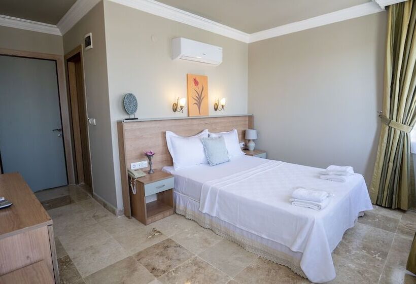 חדר דלוקס צדדי נוף לים, Ebruli Otel Cunda