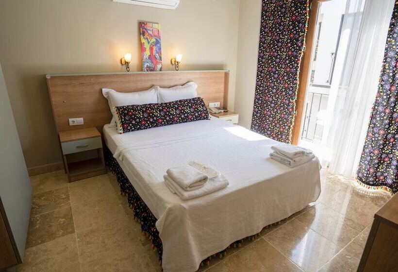 חדר דלוקס, Ebruli Otel Cunda