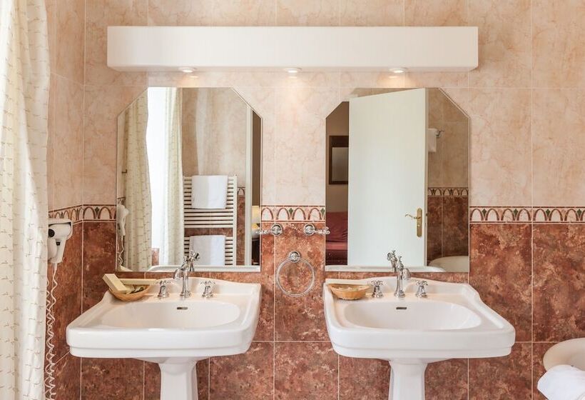 Люкс, Domaine Du Pont De L'eyre