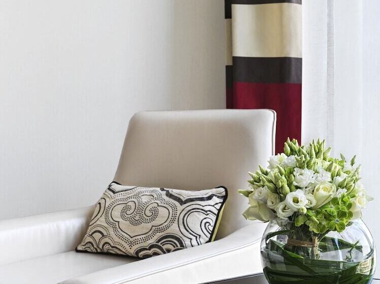 Номер Deluxe, Fairmont Riyadh