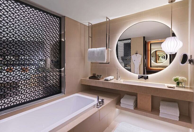Полулюкс, Fairmont Riyadh