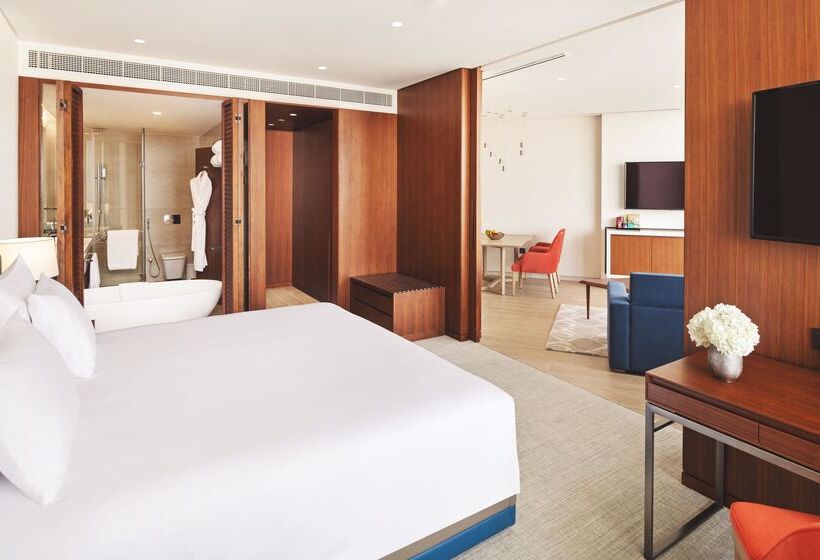 Полулюкс, Ja The Resort Ja Lake View Hotel, Dubai