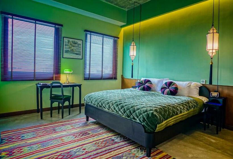 クラシックルーム, Lao Poet