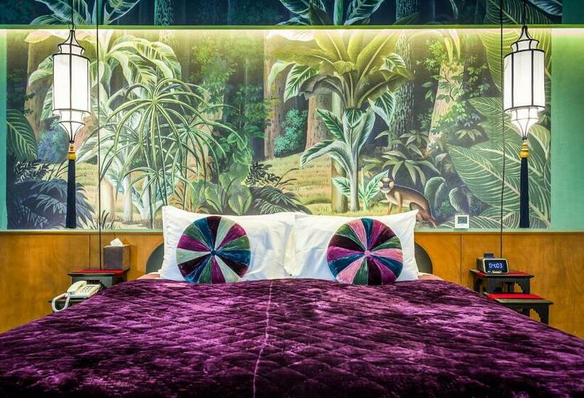 デラックスルーム, Lao Poet