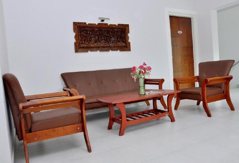 Quarto Superior, Palm Shore