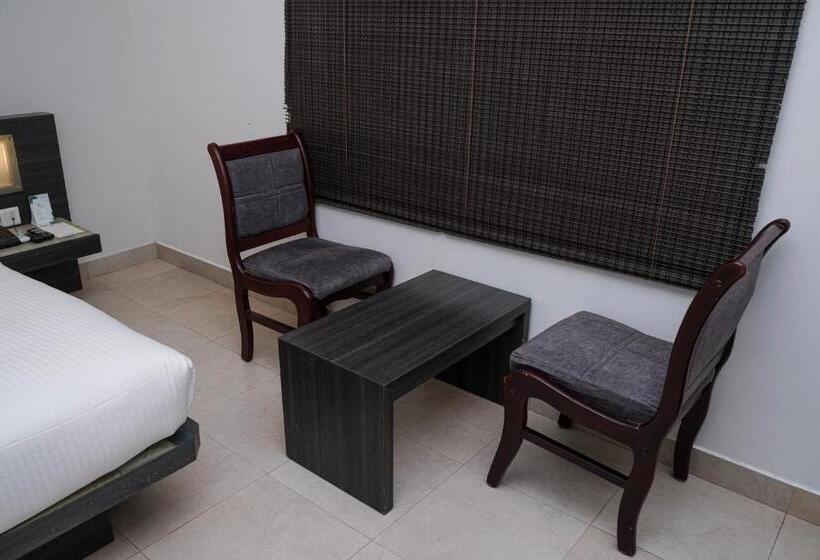 Quarto Superior, Palm Shore