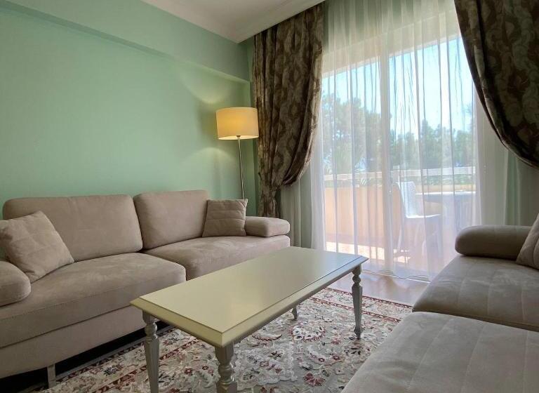 Люкс Вид на Горы, Pine Club Apart