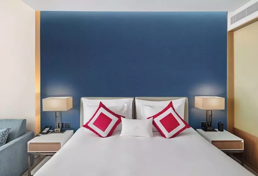 Deluxe-huone King-vuode, Ja The Resort Ja Lake View Hotel, Dubai